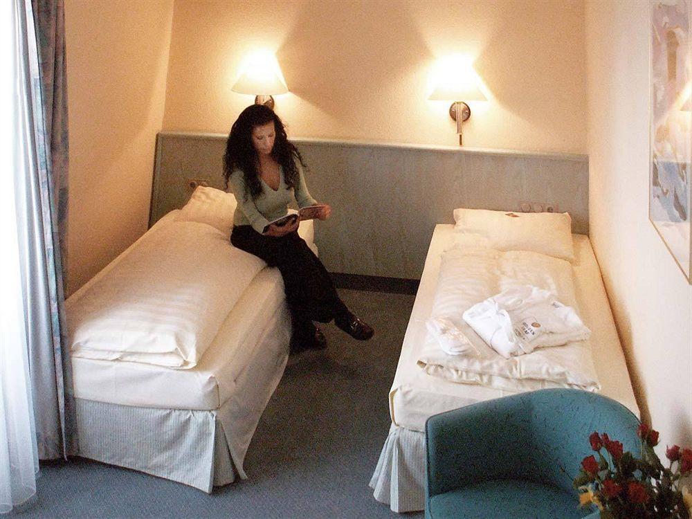 Mercure Stuttgart Zuffenhausen Room photo