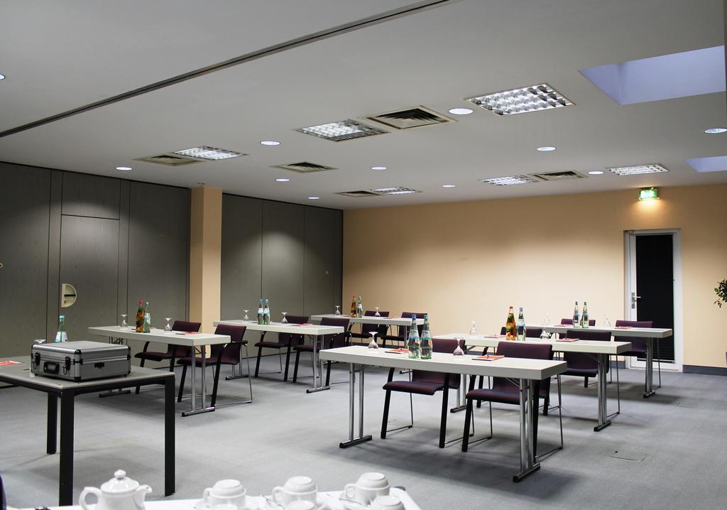 Mercure Stuttgart Zuffenhausen Exterior photo