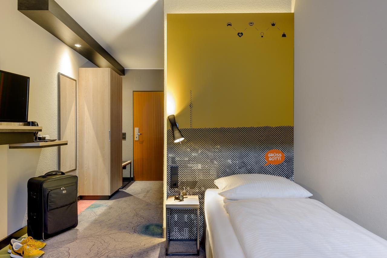 Mercure Stuttgart Zuffenhausen Exterior photo