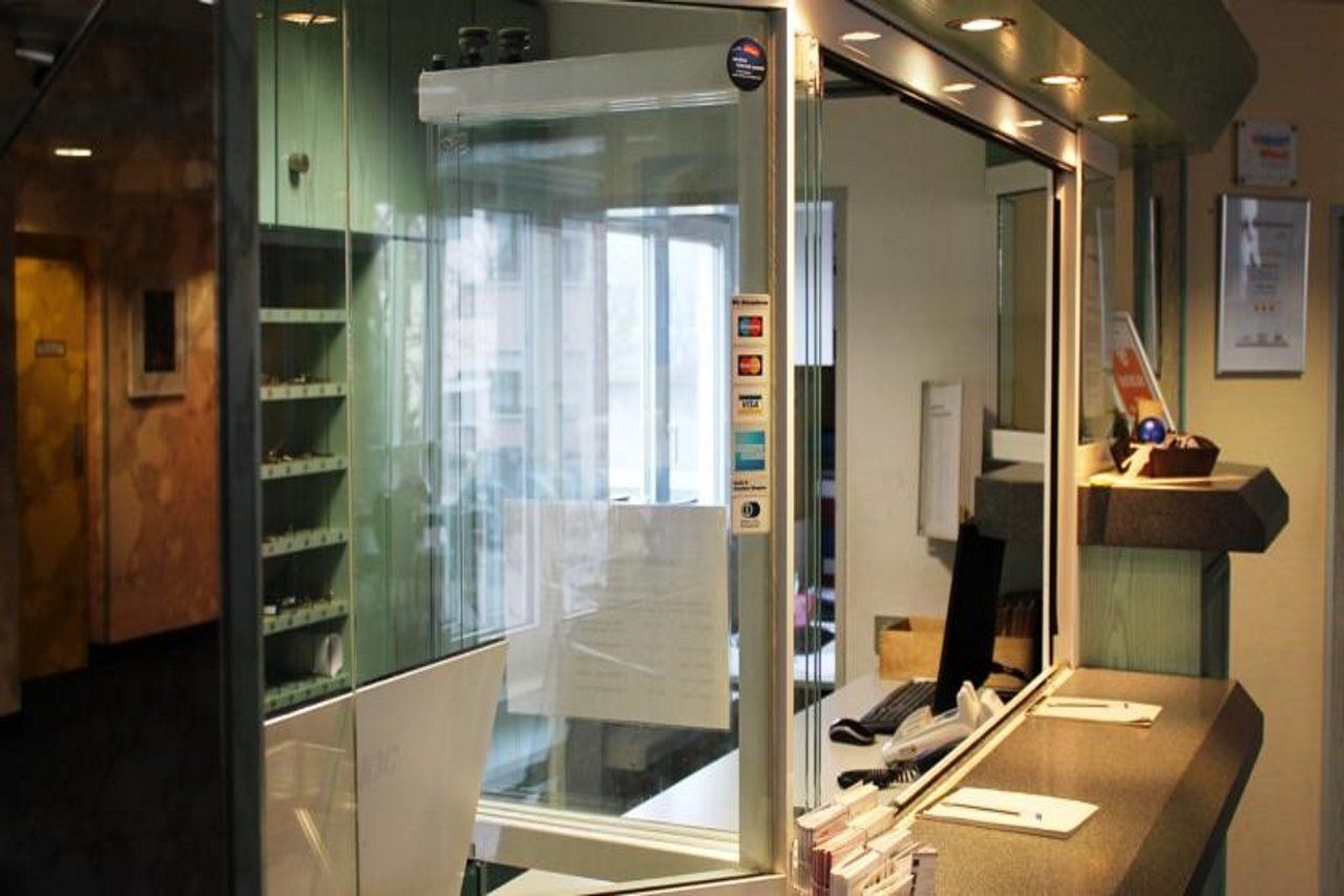 Mercure Stuttgart Zuffenhausen Exterior photo